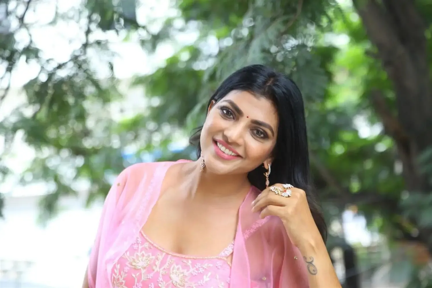 TELUGU ACTRESS LAHARI SHARI AT AP31 MOVIE MOTION POSTER LAUNCH 2